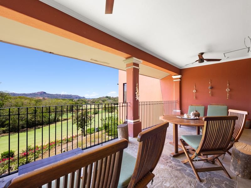 4 bed Condo For Sale in , 